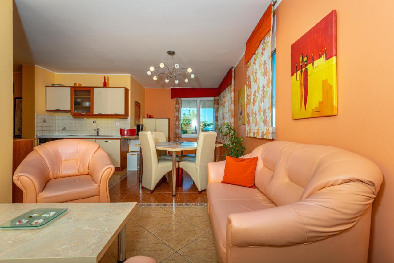 Apartman Rima Dramalj Exterior foto