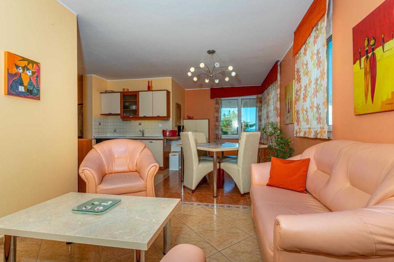 Apartman Rima Dramalj Exterior foto